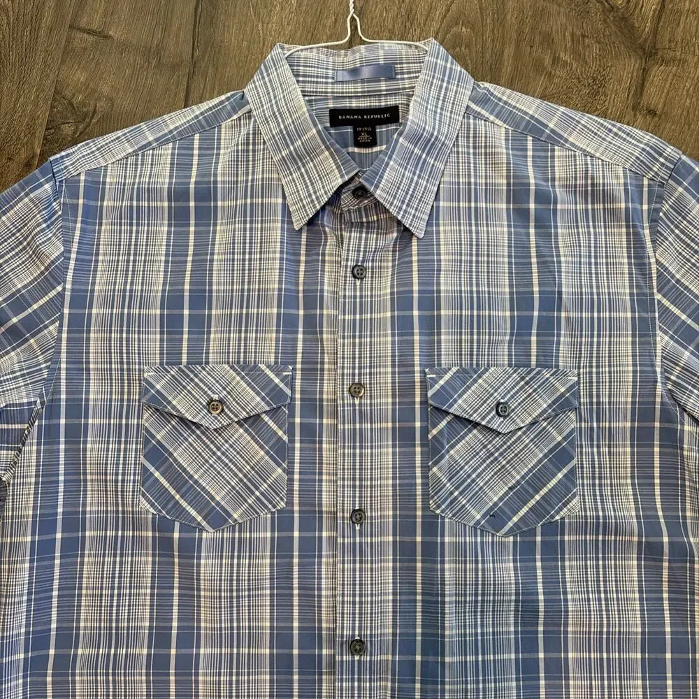 Banana Republic Men's XL Shirt Blue Plaid Button Down Short Sleeve 17-17.5